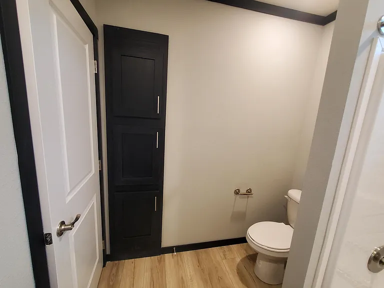743 Chalet Ave — Photo 8