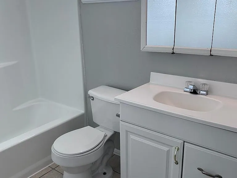 2302 W Elisa Ln #10 — Photo 9