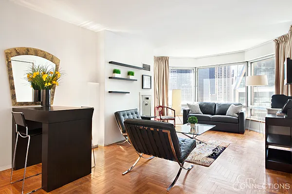 Rented by City Connections Realty | media 12