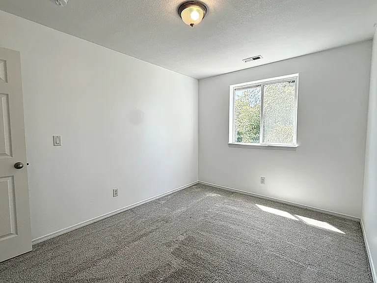 8807 N Tyndall Ave — Photo 14