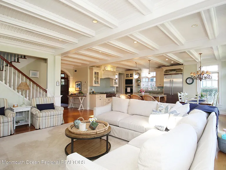 106 Stockton Blvd — Photo 6
