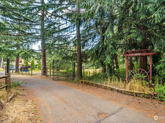 2nd image of 11920 58th Avenue E