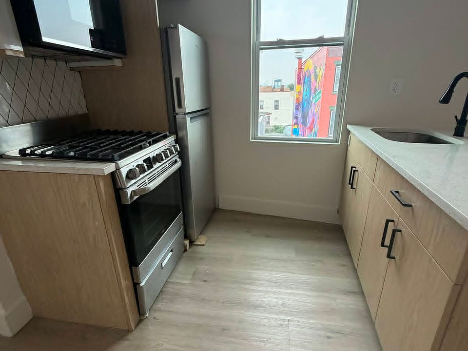 1st image of 530 W Side Ave APT 3L