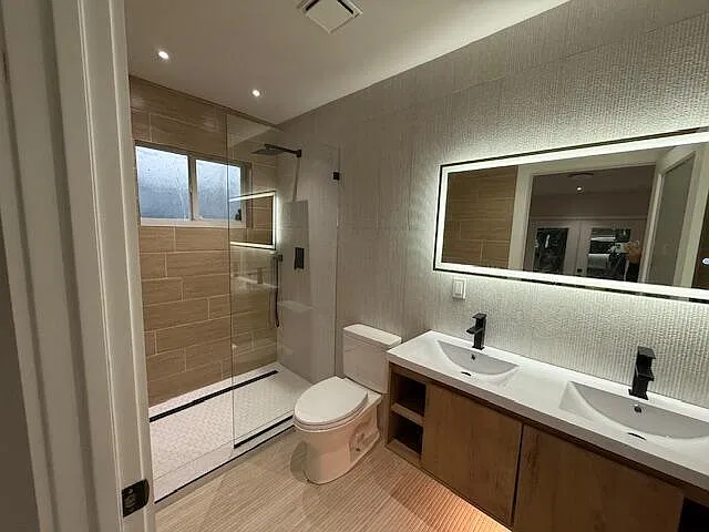 2 bed, 2.5 bath, 1390 sqft, $4,800 — Photo 2