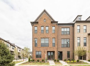 12317 Yellow Buckeye Way, Fairfax, VA 22030