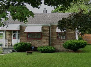 3301 Beaumont Dr, Toledo, OH 43608