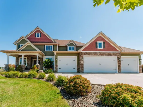 N6350 Tradewinds CIRCLE, Beaver Dam, WI 53916