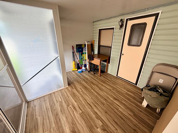 5th image of 7125 Fruitville Rd #1307