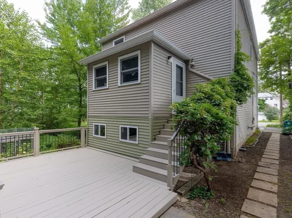 7 Gambier St, Newton, MA 02466