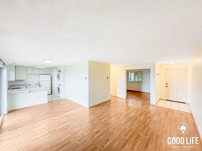 3664 Clairemont Dr #2B — Photo 3
