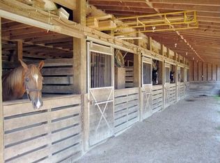 1610 Yorktown Rd, Yorktown, VA 23693