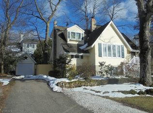 19 Forge Rd, Hewitt, NJ 07421