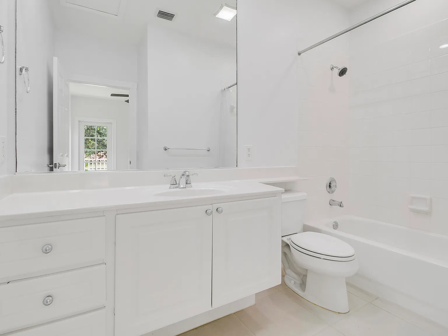 1 bed, 1.0 bath, 572 sqft, $2,250 — Photo 4