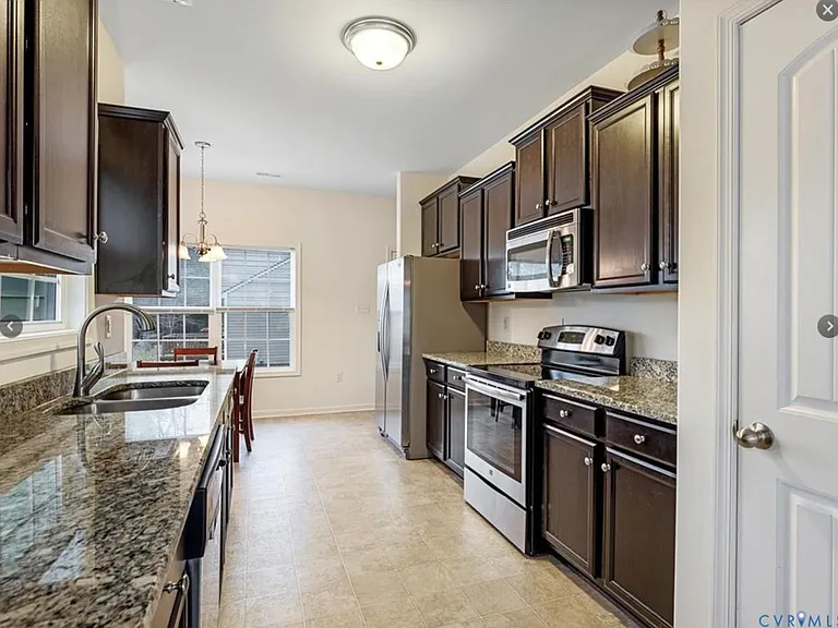 13542 Green Spire Ct — Photo 10