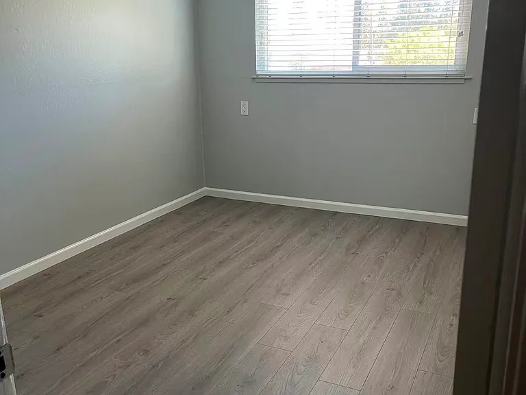 642 S 7th St #7 — Photo 3