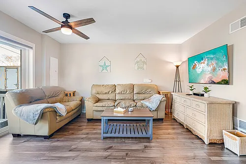 12 Epping Ave #1 Photo 1