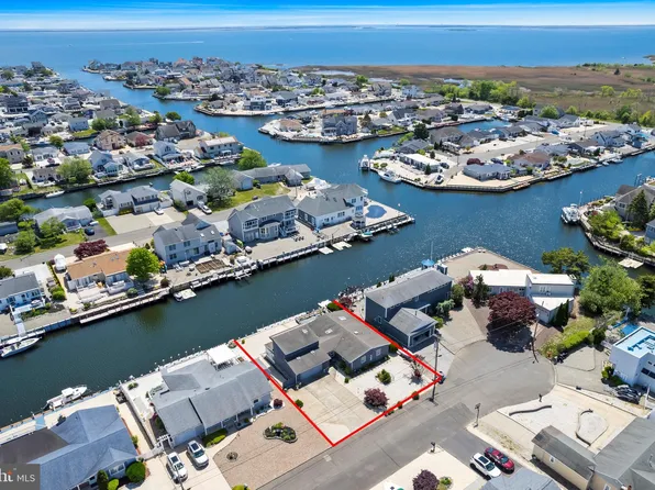 1107 Uranus Ct, Forked River, NJ 08731