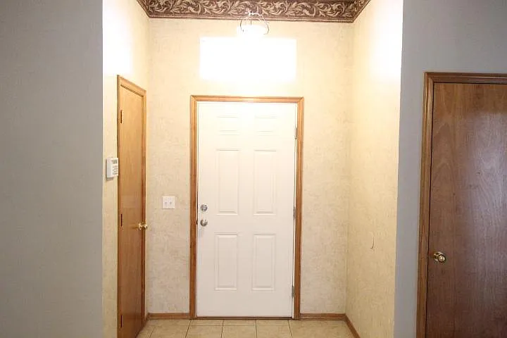 3 bed, 1635 sqft, $1,695 — Photo 2