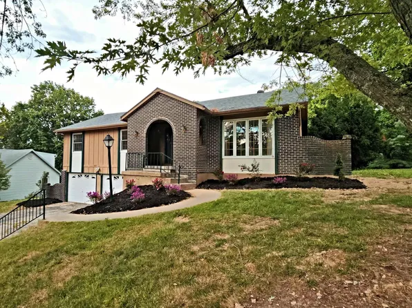 1427 Grandview Dr, Warrensburg, MO 64093