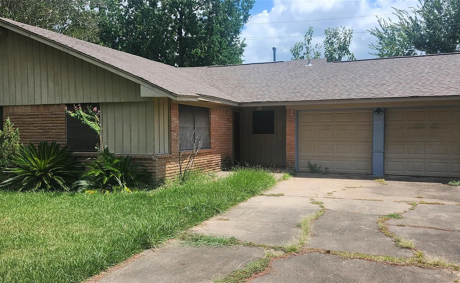 3 bed, 2.0 bath, 1555 sqft, $2,150 — Photo 1