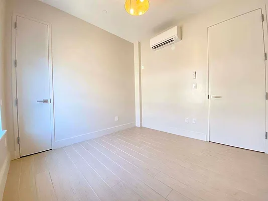 Rented by Bruma Realty LLC | media 42