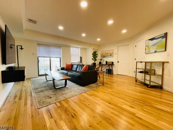40-44 Rome St APT 6, Newark, NJ 07105