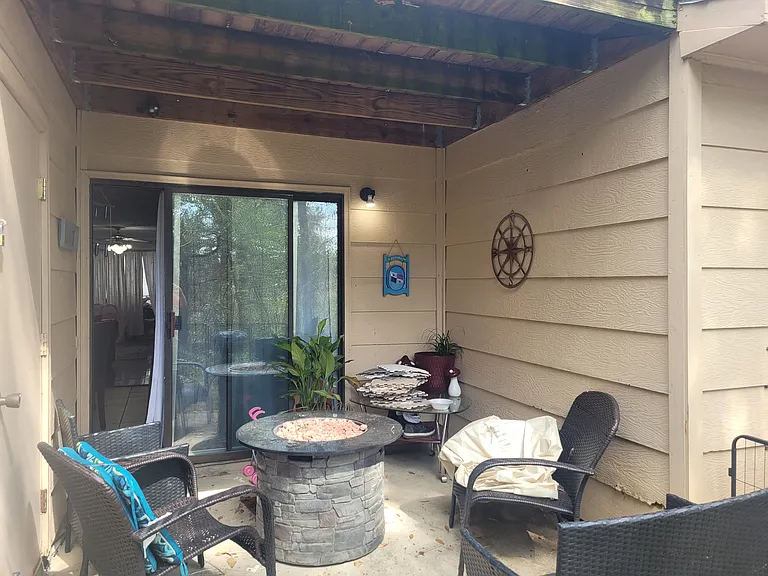 258 Edith Way — Photo 12