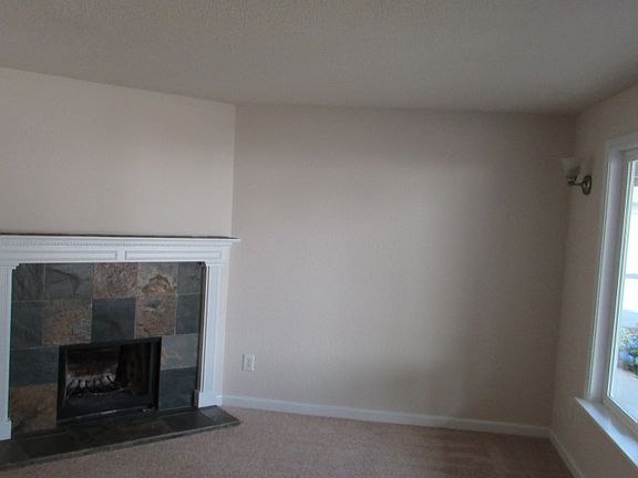 4th image of 530 37th St SE #A