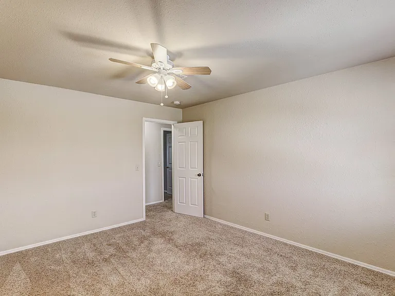 7507 Knight Lake Dr — Photo 31