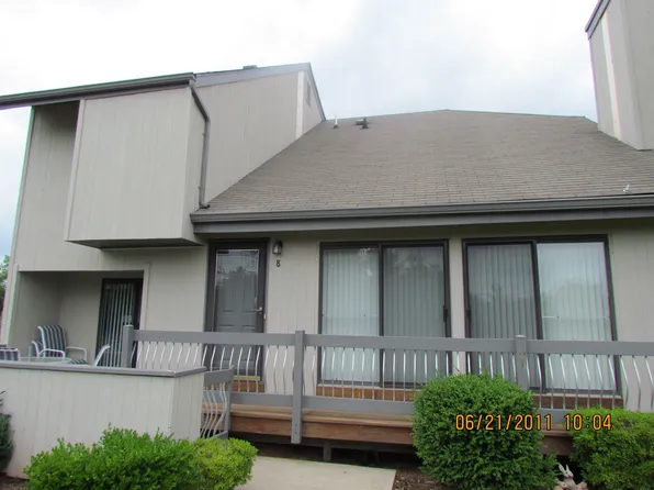 8 Spencer St #201, Somerset, NJ 08873