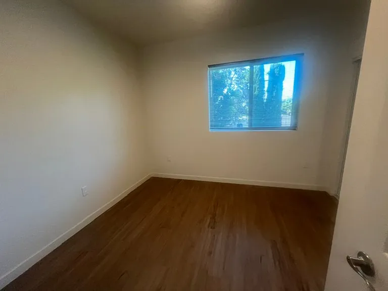 11303 Paso Robles Ave — Photo 13