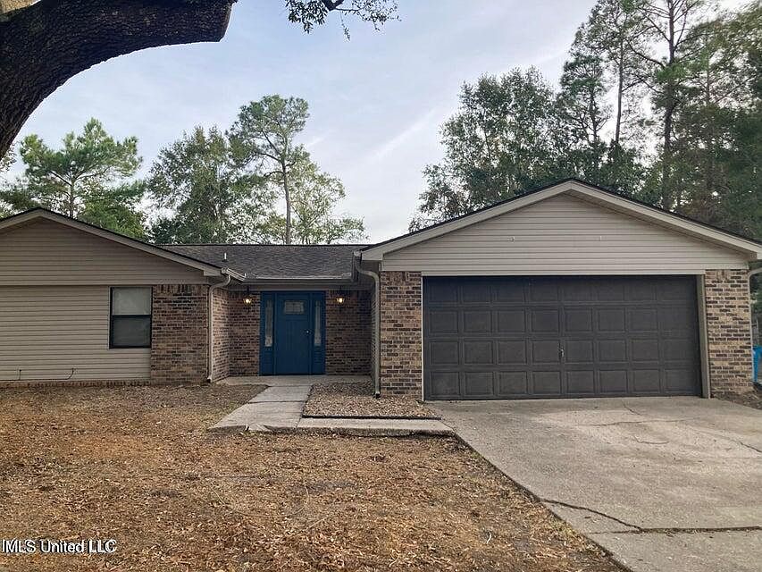 1st image of 2712 Catherine Dr