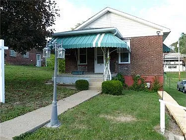 917 Mary St photo 1