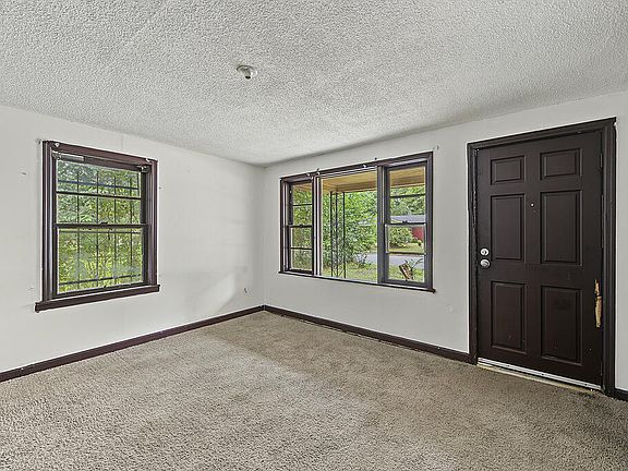2nd image of 304 Wells Ave