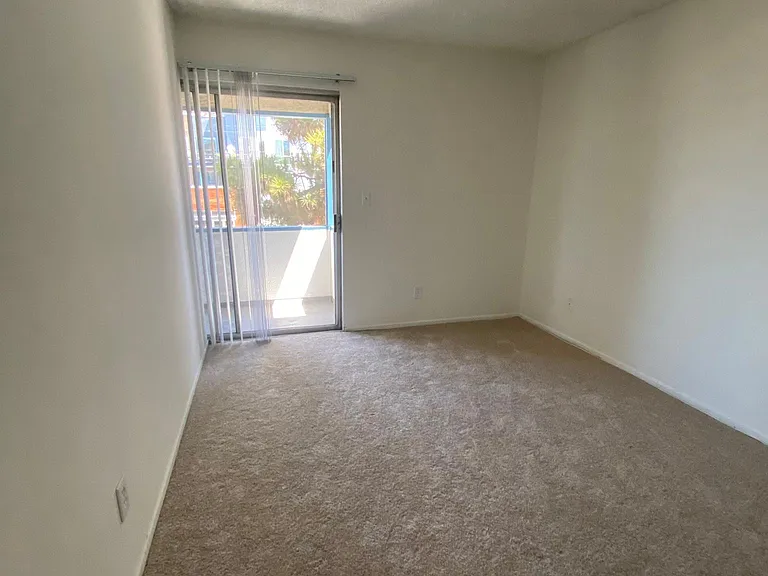 5858 S Pacific Coast Hwy #14 — Photo 5