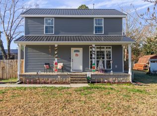 203 5th Ave N, Decherd, TN 37324