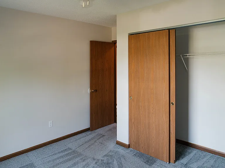 405 Lake St — Photo 17
