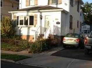 512 Clove Rd, Staten Island, NY 10310