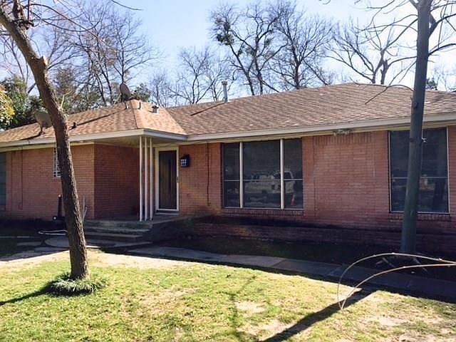 1st image of 526 Frank Keasler Blvd