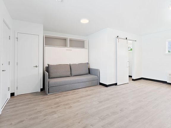 5th image of 4711 University Ave #124