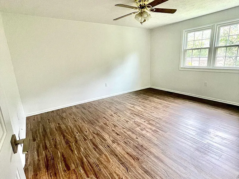 1010 River Oaks Dr — Photo 16