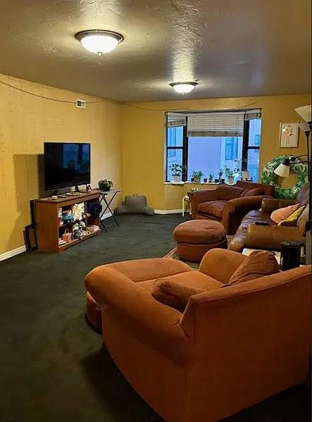 4 bed, 1245 sqft, $555 — Photo 4
