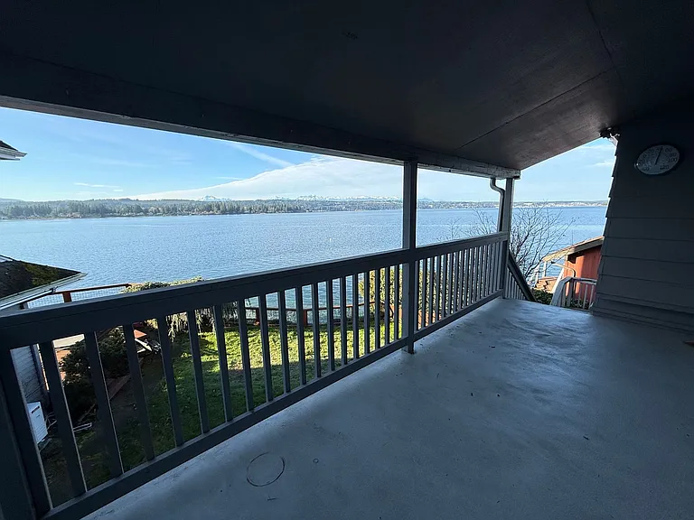 3431 Mathews Dr NW — Photo 2