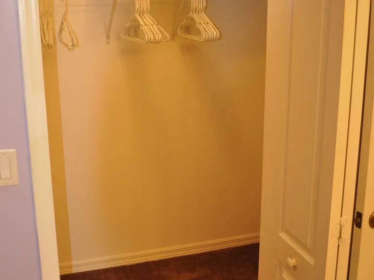 Master Bedroom Walk in Closet
