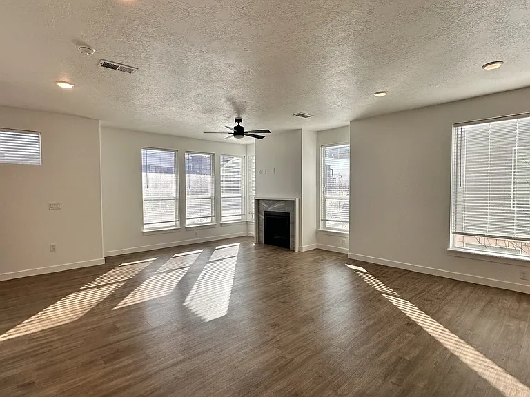 617 W Lombard Way #2301 — Photo 8