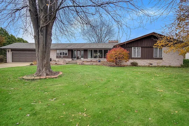 7307 Glen Eagle Dr photo 1