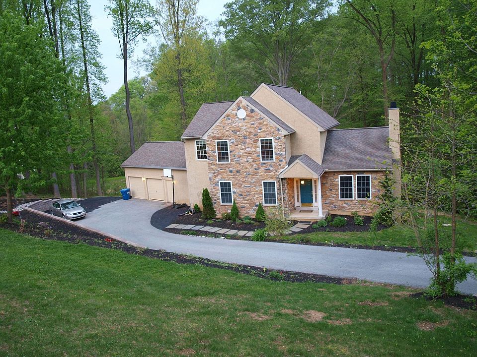 Beautiful Stone and Stucco Colonial