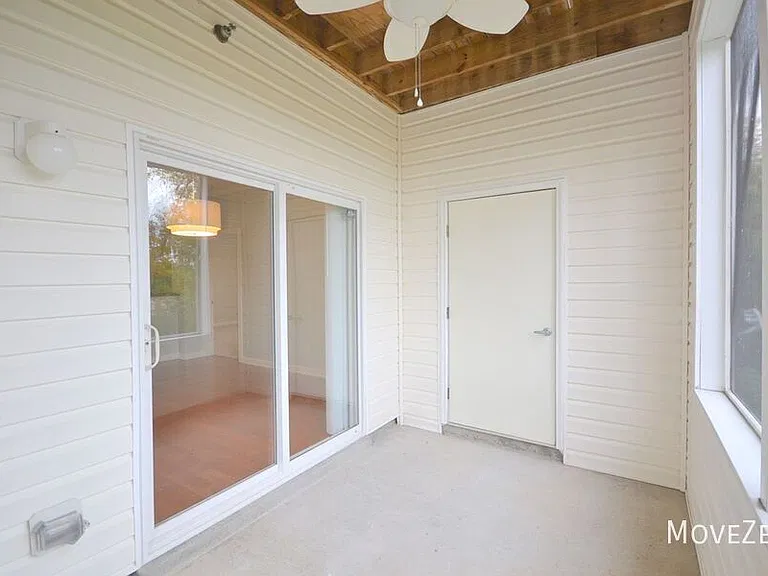 210 Fullford Ln #102 — Photo 8