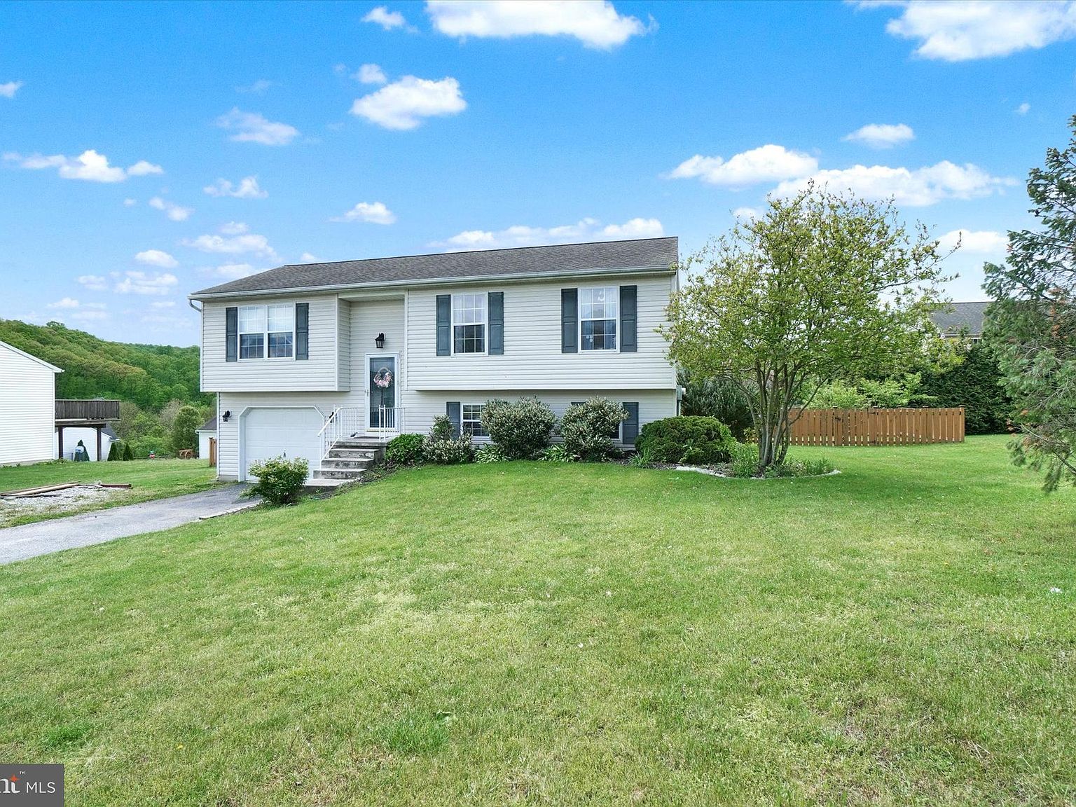 155 Asbury Ct, Mount Wolf, PA 17347 Zillow