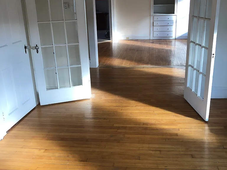 128 Pleasant St #4 — Photo 3